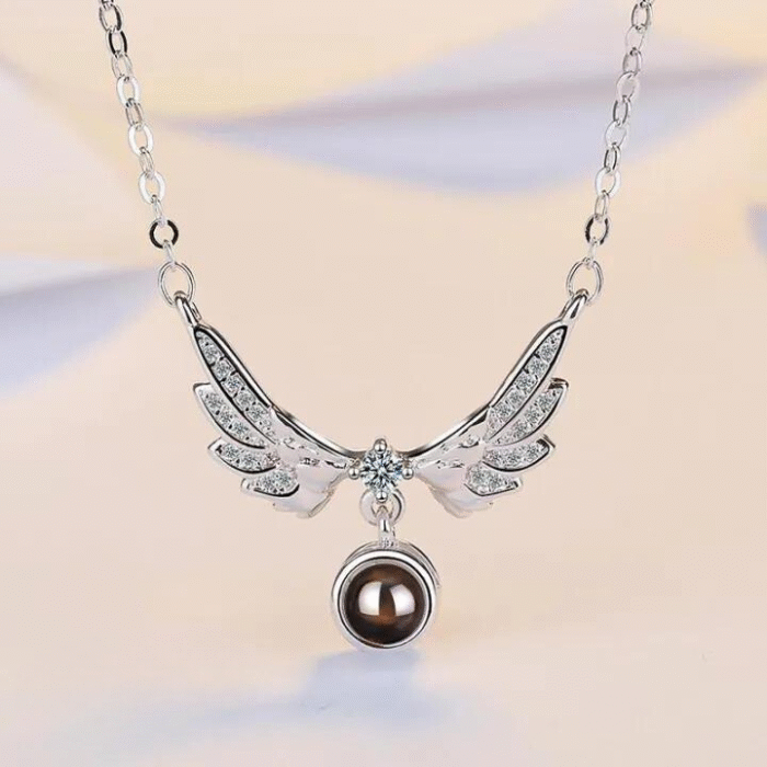 ⁦سلسله عدسه جناح – Wing lens necklace⁩ - الصورة ⁦2⁩