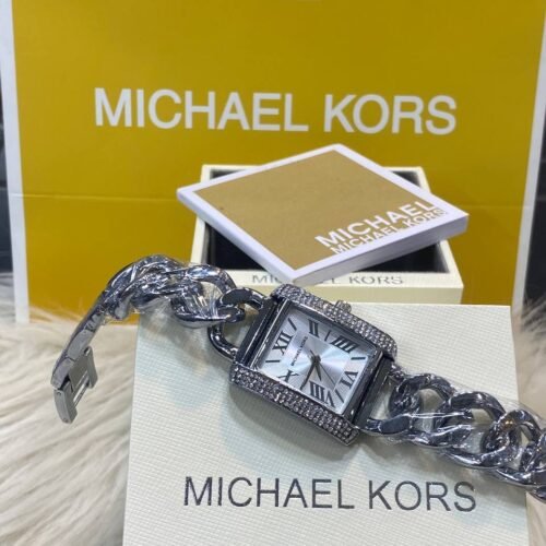 ساعةMICHAELKORS حريمي سيلفر*مينا أبيض