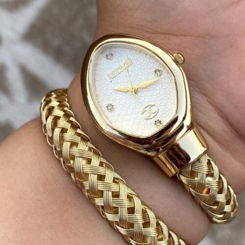 ساعة cavalli حريمي  (جولد )