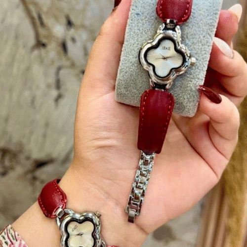 ساعه إياكي (نبيتي*ابيض)سيلفر